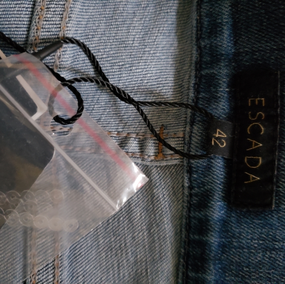 Escada Distressed & Embelished Jeans - Picture 15 of 16